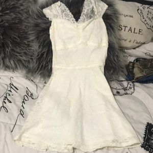 White abercrombie and fitch dress